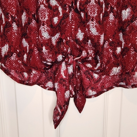 NWOT West Kei Tie Front Top Red, Gray & Black Size XS - Picture 6 of 12